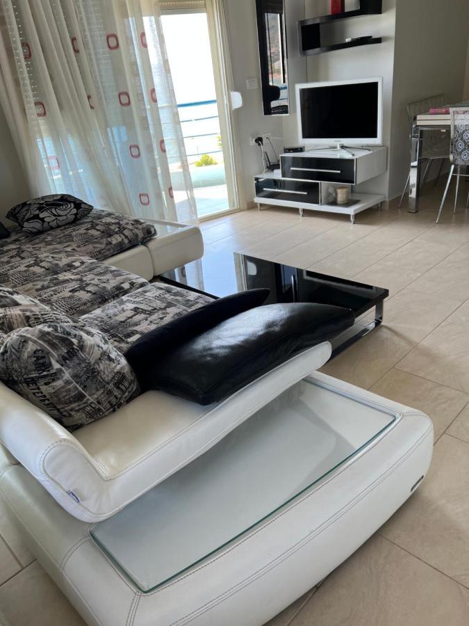 Marina House Vlorë Exterior foto